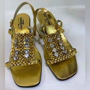 Avantique Gold Vintage High Heeled Shoes